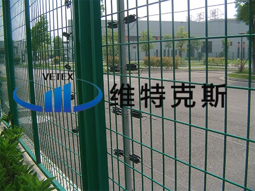 加電網(wǎng)護(hù)欄