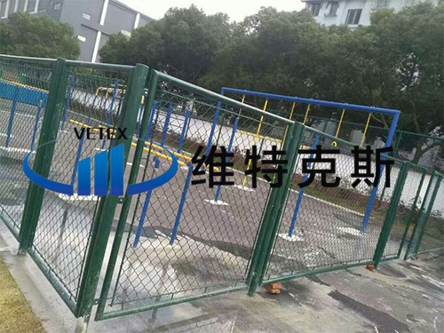 球場(chǎng)護(hù)欄小區(qū)隔離